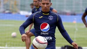 El mediocampista Kevin López espera que Motagua logre imponerse ante el Platense para clasificar a las semifinales. Foto: Marvin Salgado.