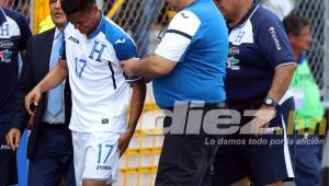 Andy Najar salió lesionado al minuto 8 en el partido de Honduras ante Costa Rica.