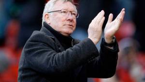 Sir Alex Ferguson fue operado de emergencia por una hemorragia cerebral, indicaron en Inglaterra.