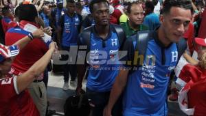 La afición panameña recibió con abucheos a la Selección de Honduras. Fotos Juan Salgado
