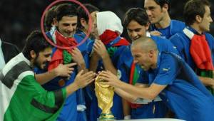 Iaquinta levantó el título de campeón en el Mundial de Alemania 2006 con la selección italiana.