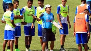 Jorge Luis Pinto anunciará este viernes los 23 convocados de Honduras para Copa Oro. ¿A quiénes debe llamar? Vota ya en la encuesta. Foto Ronald Aceituno