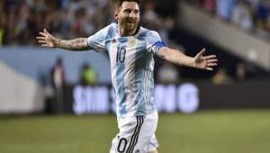 Messi celebrando con la Selección de Argentina.
