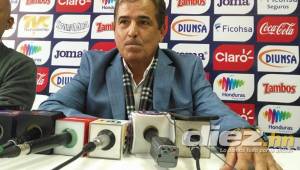 Jorge Luis Pinto dio su última conferencia como técnico de Honduras.