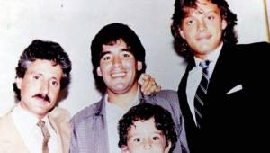 Diego Maradona en 1986 hizo pagar a Luis Miguel una cuenta que rondaba los 6,500 dólares.