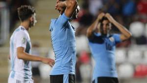 Uruguay cayó con Argentina en el Sudamericano Sub-20 que se disputa en Chile. Está obligado a ganarle a ganarle a Paraguay para seguir con aspiraciones.