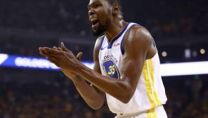El alero de Golden State Warriors Kevin Durant no se ha podido recuperar de su lesión en el gemelo de la pierna derecha.