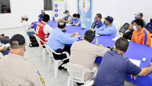 Autoridades de Fenafuth, Policía Nacional, COPECO, Bomberos y Cruz Roja se reunieron en San Pedro Sula para planificar el juego eliminatorio frente a EUA.