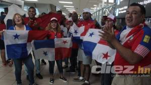 Aficionados de Panamá se hicieron sentir tras la llegada de Honduras.