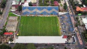 El estadio Morazán de San Pedro Sula está siendo preparado para albergar el partido eliminatorio frente a Costa Rica del próximo 28 de marzo. Foto DIEZ