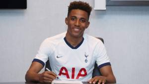 Así ha presentado el Tottenham a su nuevo jugador, el portugués Gedson Fernandes.