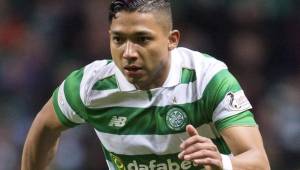 Emilio Izaguirre confesó que se encuentra arreglando su retorno al Celtic de Escocia.