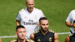 Zinedine Zidane realizaba pretemporada con el Real Madrid pero se ha regresado a España.