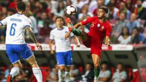Portugal, que también celebró los 100 partidos internacionales de Pepe.