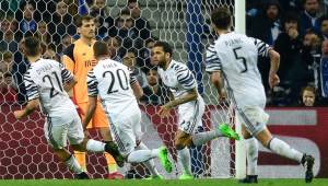 Dani Alves anotó el segundo gol de la Juventus y fue al portero Iker Casillas.