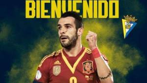 Así fue anunciado Negredo como el primer fichaje del Cádiz en su regreso a la primera división de España.