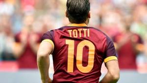 Francesco Totti ha tenido pocos minutos en la temporada con la Roma.