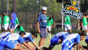 Jorge Luis Pinto ya comienza a diseñar su equipo para los cuartos de final de Copa Oro. Este domingo conocerá Honduras a su rival. Fotos Ronald Aceituno