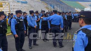 La Policía llegó desde tempranas horas al estadio Nacional.