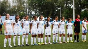 El fútbol femenino en Honduras todavía no es profesional y las selecciones han sido con recogidas de muchachas que juegan el fútbol de forma burocrática.