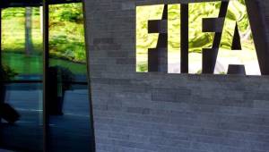 FIFA oficializó las nuevas medidas que los clubes del mundo afiliados, deberán seguir con respecto a la ventana de fichajes.