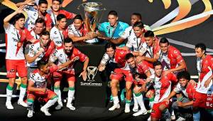 Necaxa se coronó campeón de la Supercopa MX a costillas de Monterrey.