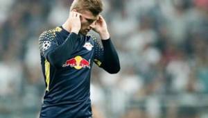 Werner tapándose los oídos durante el partido contra el Besiktas.