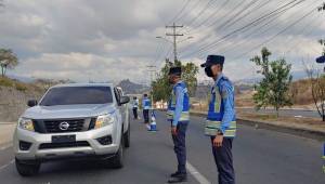 Después de casi un año de pandemia, Honduras mantiene restricciones de circulación.