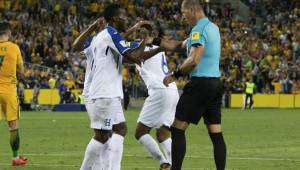 Maynor Figueroa fue castigado por conducta antideportiva, según la FIFA.