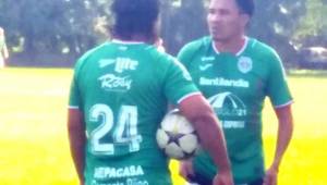 El mediocampista de 40 años volvió a jugar en Honduras, pero lo ha hecho en la Liga de Veteranos. Foto Carlos Hernández