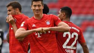 Robert Lewandowski no se cansa de marcar goles. Firmó un nuevo doblete en Bundesliga.