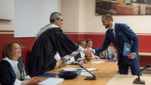 Chiellini se graduó con honores en su Maestría de Administración de Empresas.