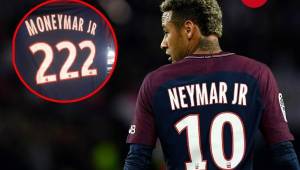 Los hinchas parisinos crearon una camiseta de Neymar con la cantidad que pagó el PSG por su fichaje.