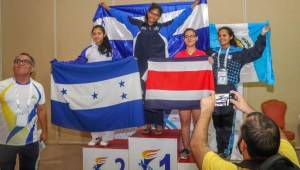 La bandera de Honduras en los Juegos Codicader de Panamá 2018.