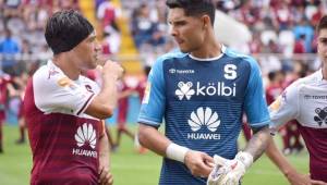 El Saprissa no tendrá al portero Kevin Briceño para el partido de este jueves frente al Olimpia luego de sufrir una lesión en el hombro. Foto cortesía