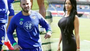 Jesé Rodríguez jugará a préstamo en el Betis por el PSG; Aurah Ruiz le deseó éxitos.