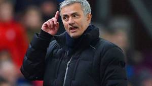 José Mourinho se mostró con poca esperanza y molesto luego del empate de su equipo en Premier League.