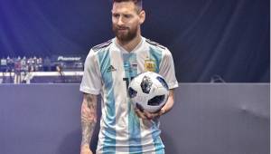 También dijo que Leo Messi, 'el mejor jugador del mundo', junto a 'otros jugadores' argentinos, recibían pagos 'adicionales' de 200.000 dólares por cada amistoso que disputaban.