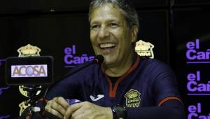 El entrenador del Real España, Carlos Restrepo, dice que se enfoca al 100% con la Máquina tras la reunión que tuvo con los dirigente de Panamá.