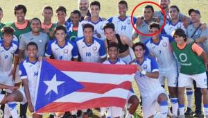 Amado Guevara junto a sus jugadores y cuerpo técnico tras finalizar su participación en el Premundial Sub-20 de Concacaf. Foto cortesía