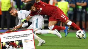 Un sitio en internet recoge firmas para pedir a la FIFA y la UEFA que sancione con un castigo ejemplar a Sergio Ramos porque lesionó a Mohamed Salah. Foto AFP