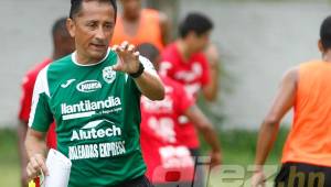 Jorge Pineda considera que si otro técnico estuviera en el lugar de Pinto ya tiempos hubiese dejado de ser técnico de la Selección de Honduras. Foto Neptalí Romero