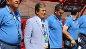 El entrenador de Honduras, Jorge Luis Pinto, logró llevar a Honduras a la conquista de su cuarta Copa Centroamericana en la historia. Foto Roberto Claros, enviado