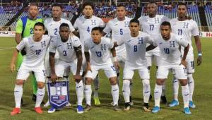 La Selección de Honduras ganando los dos juegos ante Martinica se clasifica.