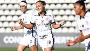 Corinthians le recetó 16 tantos al Nacional en el inicio de la Copa Libertadores Femenina.