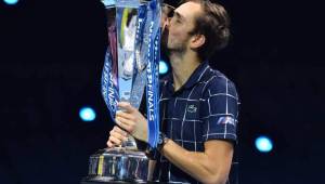 El ruso Daniil Medvedev suma su noveno campeonato, consiguiendo el Master 1000 y ATP Finals en el mismo mes.