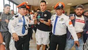 El portero de Costa Rica, Keylor Navas, tendrá seguridad privada mientras esté en Honduras. En México desde que lo sacaron del aeropuerto lo custodiaron.