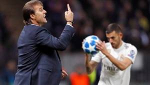 El entrenador del Real Madrid, Julen Lopetegui, lleva más de seis horas que el cuadro blanco no anota un gol pero sigue firme en el puesto.