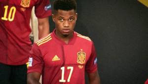 Ansu Fati debutó con la Selección de España a los 17 años, pero no es el primero en lista.