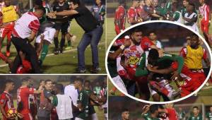En fotos: Así fue el violento enfrentamiento entre jugadores de Vida y Marathón. Ña riña la iniciaron Christian Cálix y Miguel Valerio.
